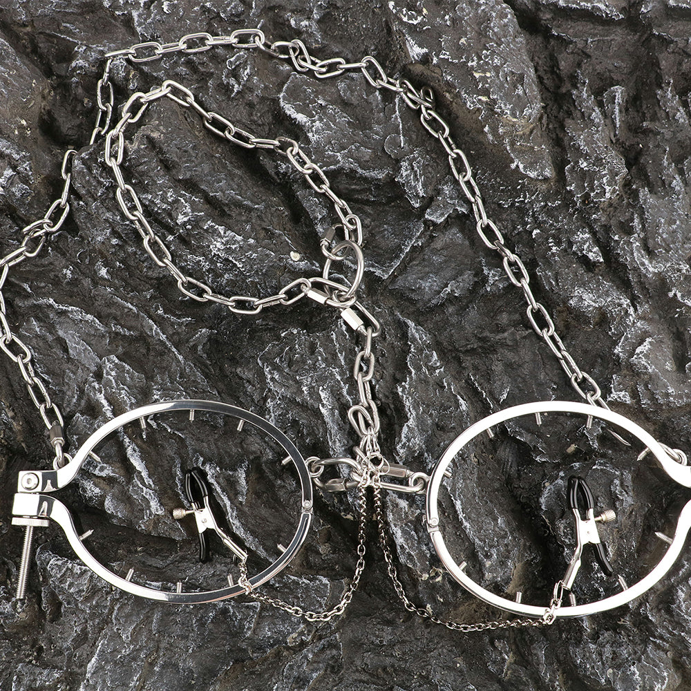 Kit de sujeción con pinzas para pezones de doble anilla: una exploración sensual del BDSM para mujeres